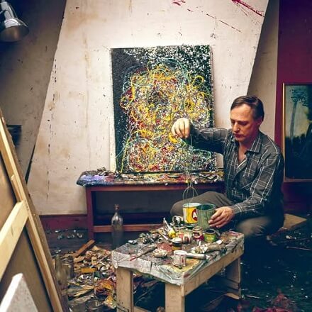 Asger Jorn dans son studio à Colombes (France), 1961