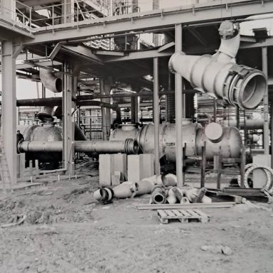 Unité acide nitrique (Novembre 1968) S.E.I.F. Usine Grandpuits (LAT Nitrogen Grandpuits)